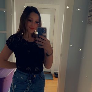 Meet your Posher, Lydia